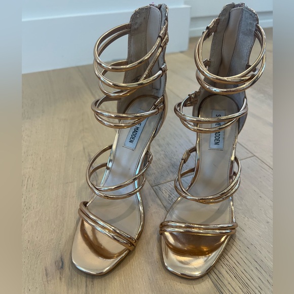 Steve Madden Rose Gold Metallic Strappy Heel - Size 7.5 - Picture 1 of 6
